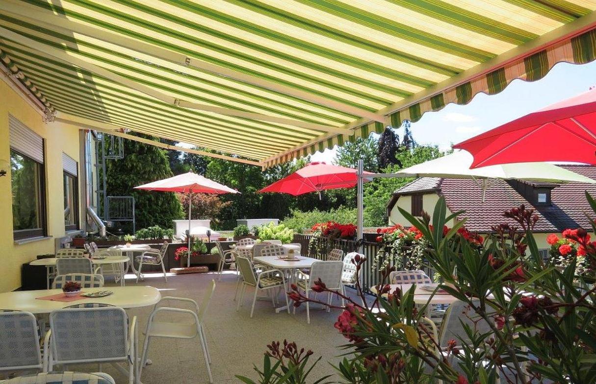 Hotel & Restaurant Krone Waldbronn Exterior photo
